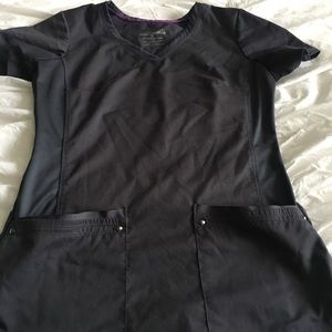 Charcoal grey scrub set in xs